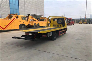 义县非事故拖车